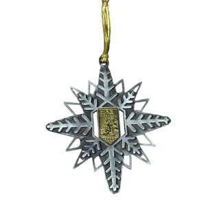 Vintage Christmas Snowflake Pewter Ornament US Stamp Limited Bugs Bunny 1997